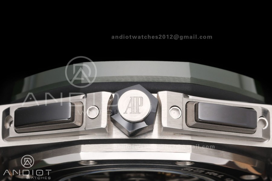 Royal Oak Offshore 44mm SS Green Ceramic Bezel JF 1:1 Best Edition Cream Dial on Rubber Strap A3126