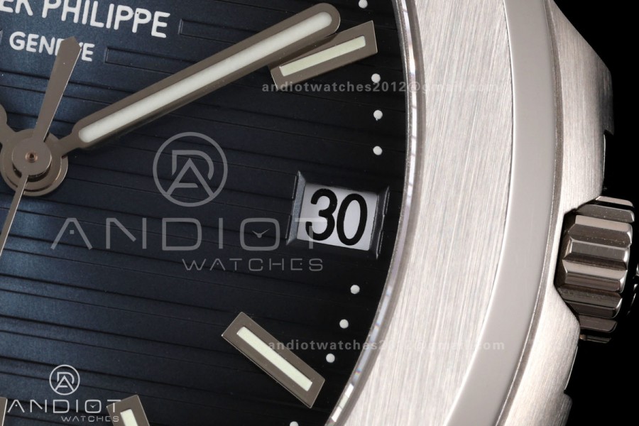 Nautilus 5711 PPF 1:1 Best Edition Blue Dial on SS Bracelet JH330 Super Clone