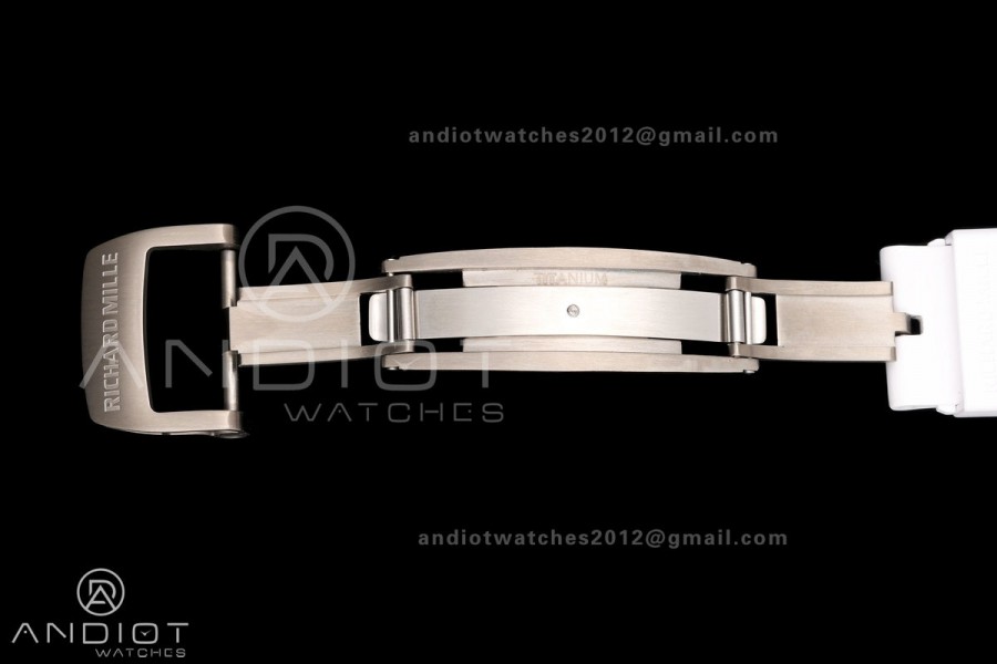 RM055 Black NTPT A9F 1:1 Best Edition White/Black Inner Bezel on White Rubber Strap RMUL2 Free Sprung