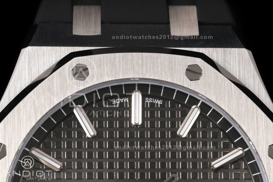 Royal Oak 15500 SS OCTA 1:1 Best Edition Gray Dial on Black Rubber Strap JH4302 Super Clone (Free Sprung)