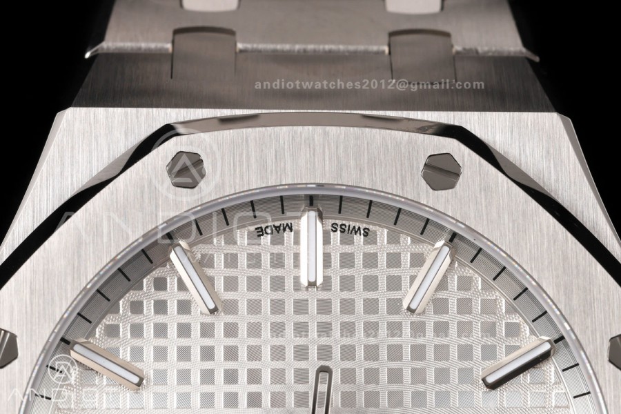 Royal Oak 15500 SS OCTA 1:1 Best Edition White Dial on SS Bracelet JH4302 Super Clone (Free Sprung)