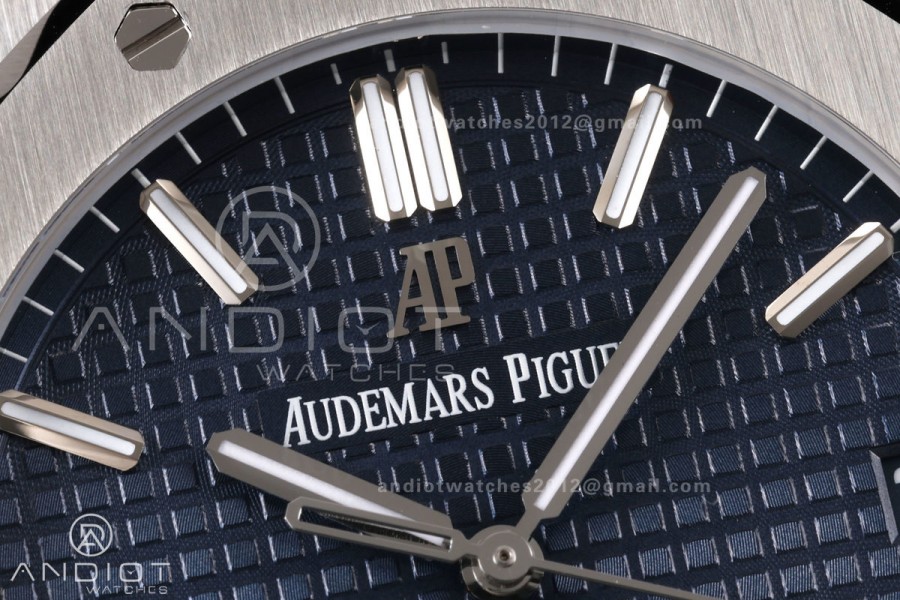 Royal Oak 15500 SS OCTA 1:1 Best Edition Blue Dial on Black Rubber Strap JH4302 Super Clone (Free Sprung)
