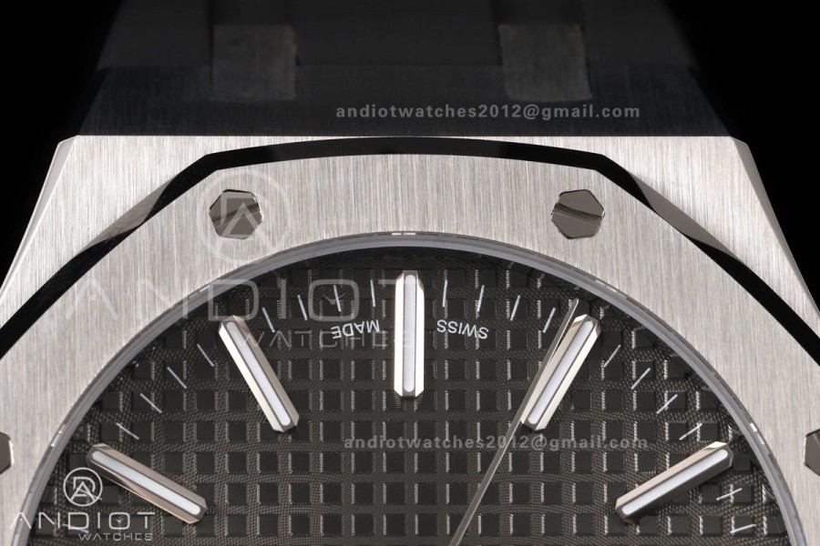 Royal Oak 15510 SS OCTA 1:1 Best Edition Gray Dial on Black Rubber Strap JH4302 Super Clone (Free Sprung)