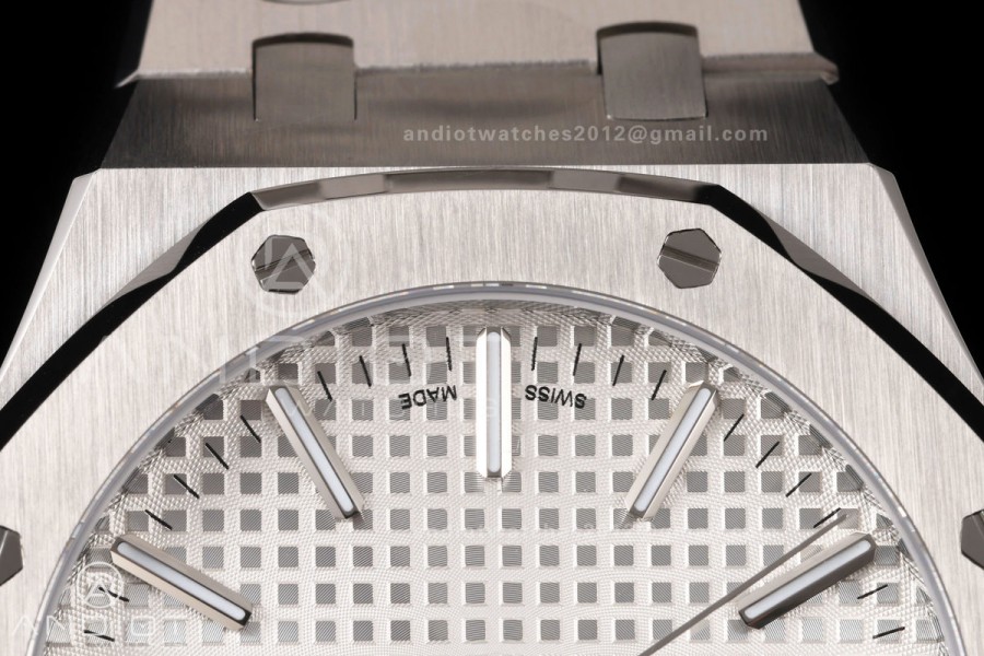 Royal Oak 15510 SS OCTA 1:1 Best Edition White Dial on SS Bracelet JH4302 Super Clone (Free Sprung)