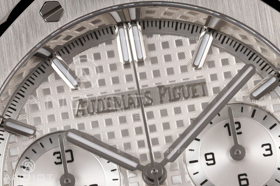 Royal Oak Chrono 26240 SS OCTA 1:1 Best Edition White Dial on SS Bracelet JH4401 Super Clone (Free Sprung)