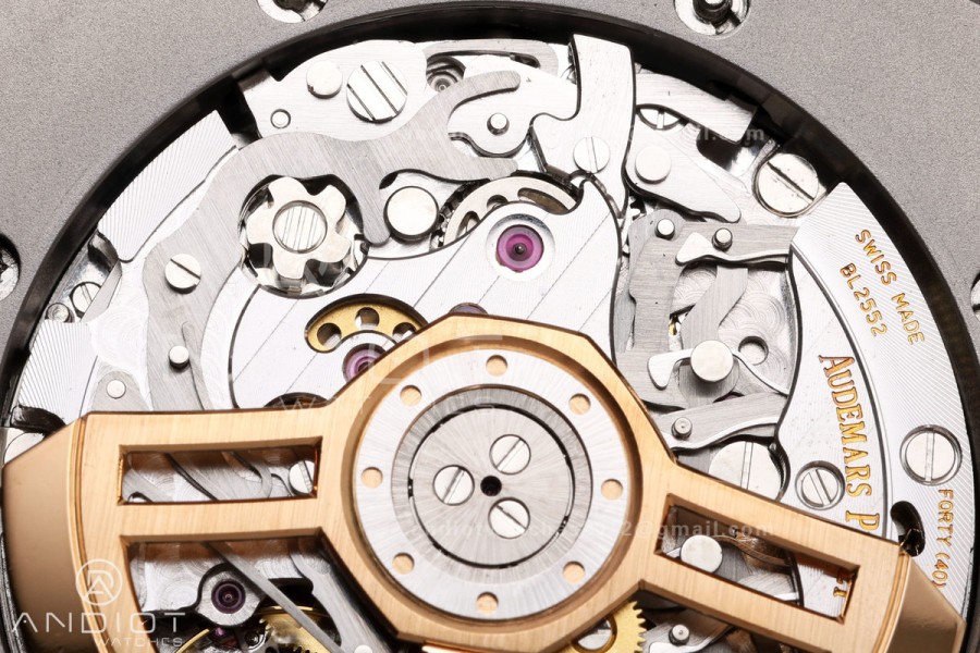 Royal Oak Chrono 26240 SS OCTA 1:1 Best Edition Green Dial on SS Bracelet JH4401 Super Clone (Free Sprung)