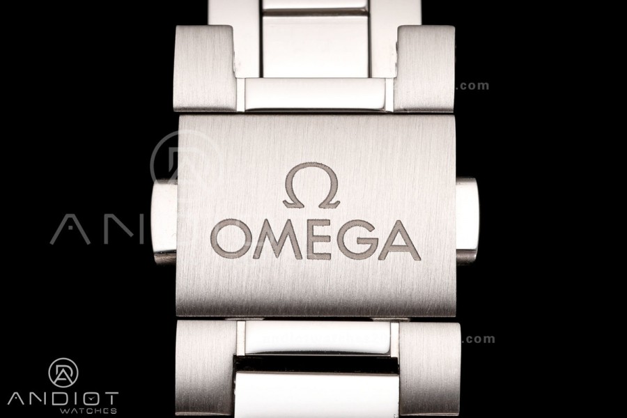 Aqua Terra Shades 34mm SS VRSF Best Edition White Textured Dial on SS Bracelet A8800
