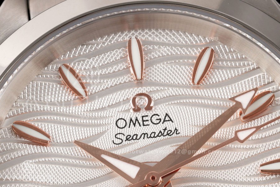 Aqua Terra Shades 34mm SS VRSF Best Edition White Textured Dial on SS Bracelet A8800