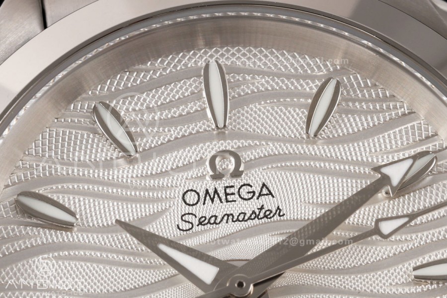 Aqua Terra Shades 34mm SS VRSF Best Edition White Textured Dial on SS Bracelet A8800