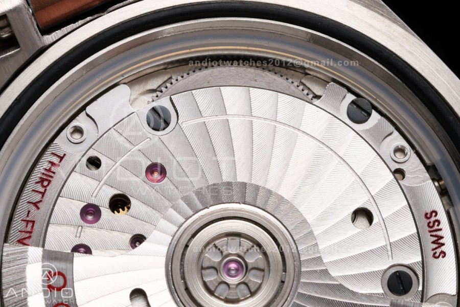 Aqua Terra Shades 34mm SS/RG VRSF Best Edition White MOP Diamonds Dial on SS/RG Bracelet A8800