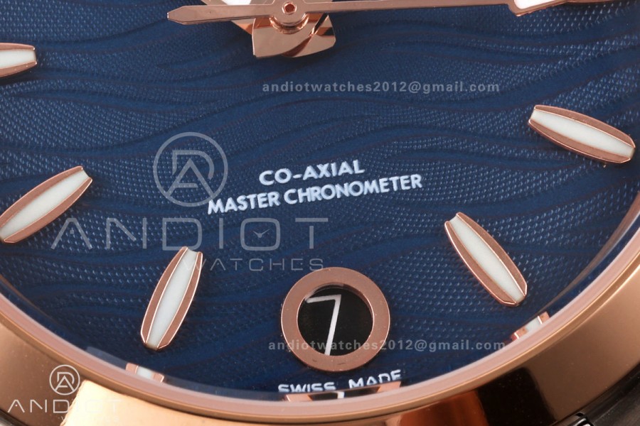 Aqua Terra Shades 34mm SS/RG VRSF Best Edition Blue Textured Dial on SS/RG Bracelet A8800