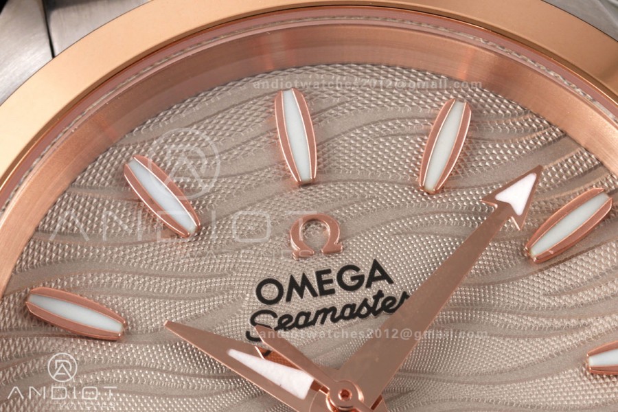 Aqua Terra Shades 34mm SS/RG VRSF Best Edition Sand Textured Diamonds Dial on SS/RG Bracelet A8800