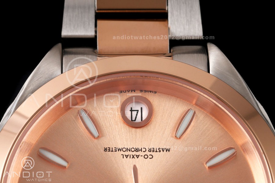 Aqua Terra Shades 34mm SS/RG VRSF Best Edition RG Dial on SS/RG Bracelet A8800