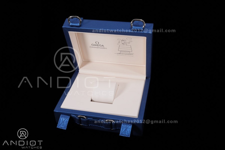 Omega Snoopy Box Set