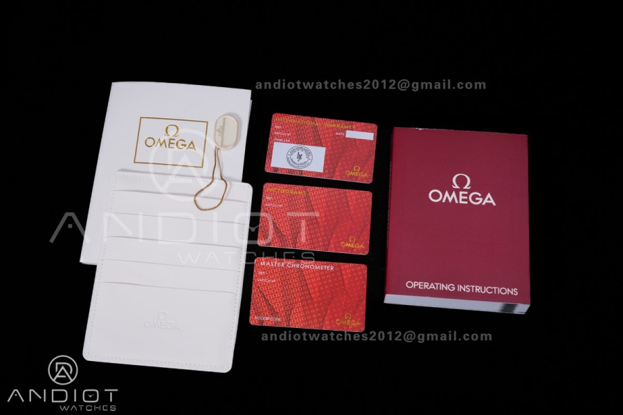 Omega Speedmaster Box set