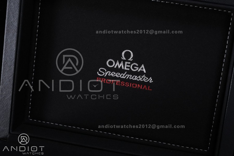 Omega Speedmaster Box set