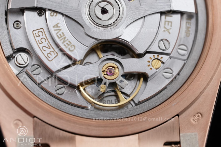 Day Date 40 RG 228235 RCF 1:1 Best Edition Green Roman Dial on President Bracelet VR3255 (211g)