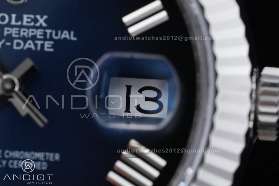 DayDate 40 228239 VSF 1:1 Best Edition Blue Ombre Roman Dial on President Bracelet VS3255