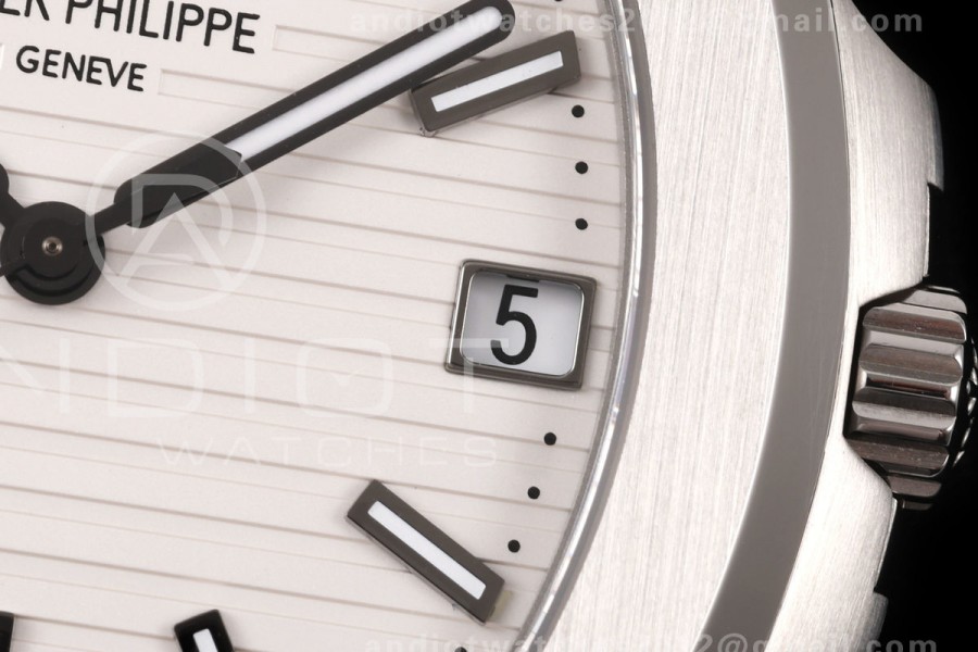 Nautilus 5711 SS AGF 1:1 Best Edition White Dial on SS Bracelet DPB330 Super Clone