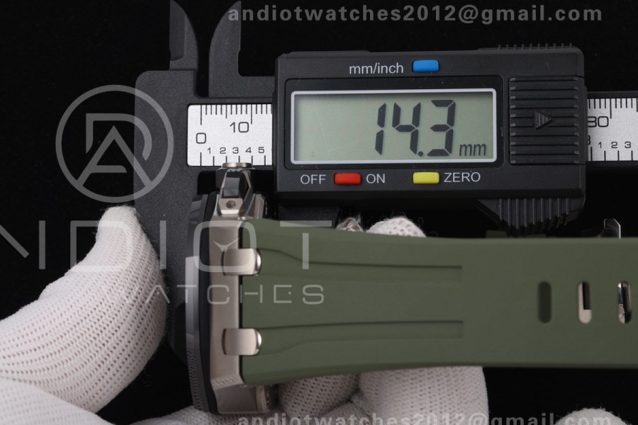 Royal Oak Offshore 26420 Titanium DDF 1:1 Best Edition Green/Black Dial on Green Rubber Strap DD4401 Super Clone