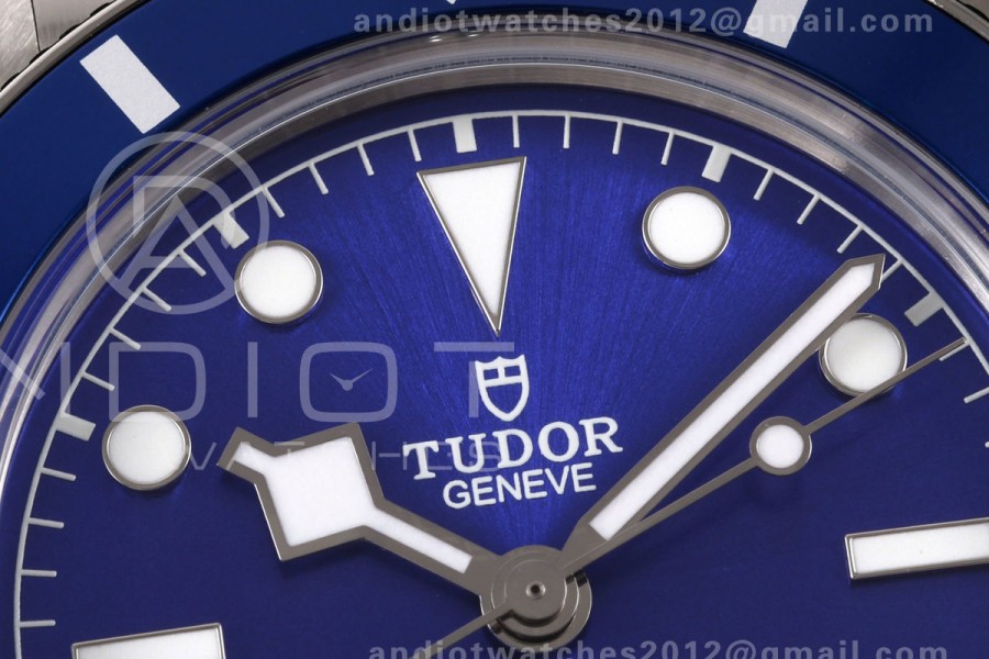 Heritage Black Bay M79000N 37mm SS ZF 1:1 Best Edition Blue Dial Blue Bezel on SS Bracelet A2824 