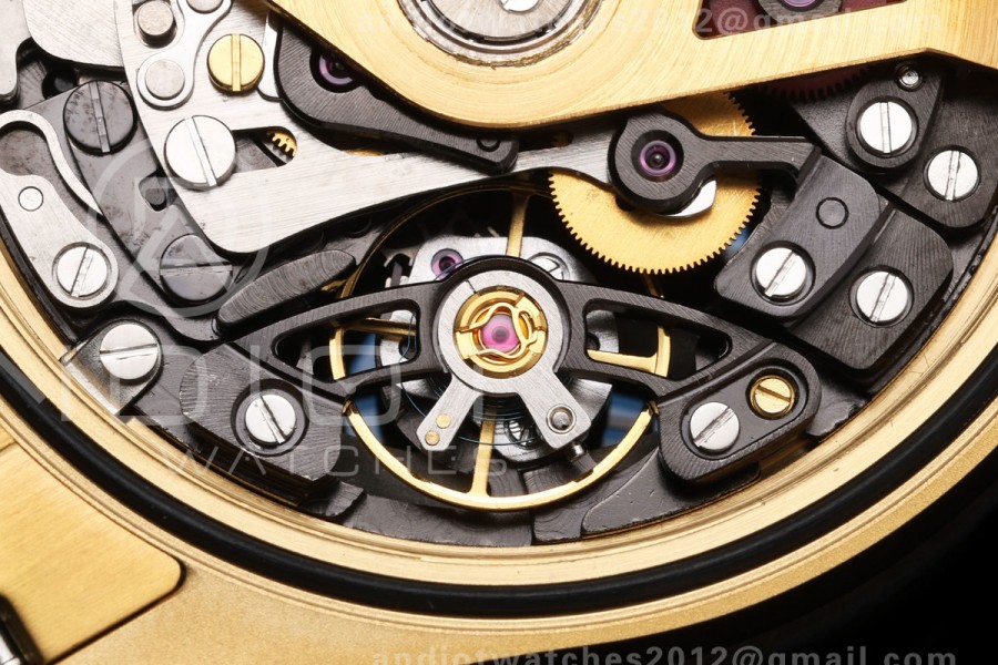 Daytona Skeleton YG SONIC Best Edition Carbon Bezel Skeleton Dial on YG Bracelet SA4130