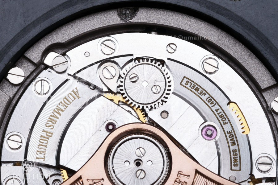 Royal Oak Offshore Diver 15706 Forged Carbon JF 1:1 Best Edition SA3120 Super Clone