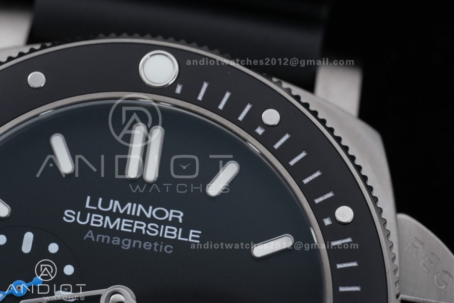 PAM1389 Titanium Submersible Black Ceramic Bezel  VSF 1:1 Best Edition Black Dial On Black Rubber Strap P.9010 Clone