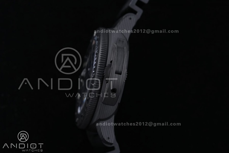 PAM 979 Carbotech VSF Best Edition Carbon Dial on Rubber Strap P.9010 Clone
