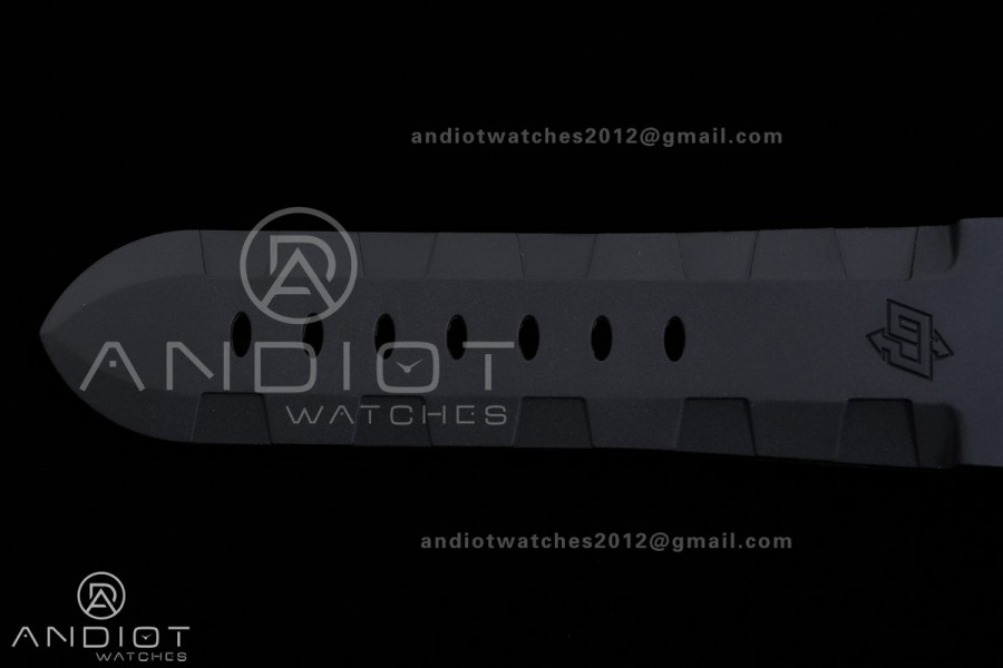 PAM 979 Carbotech VSF Best Edition Carbon Dial on Rubber Strap P.9010 Clone