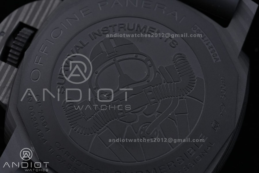 PAM 979 Carbotech VSF Best Edition Carbon Dial on Rubber Strap P.9010 Clone