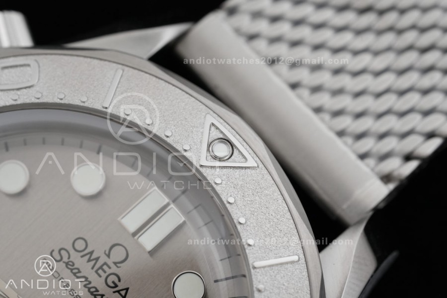 Seamaster 300M Diver 42mm SS ORF Best Edition Gray Dial On SS Mesh Bracelet Super Clone 8806 (Free Rubber Strap)Free Sprung