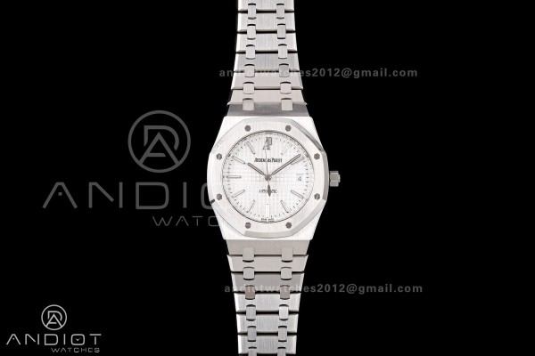 Royal Oak 39mm 15300 SS ZF 1:1 Best Edition White Textured Dial on SS Bracelet SA3120 Super Clone