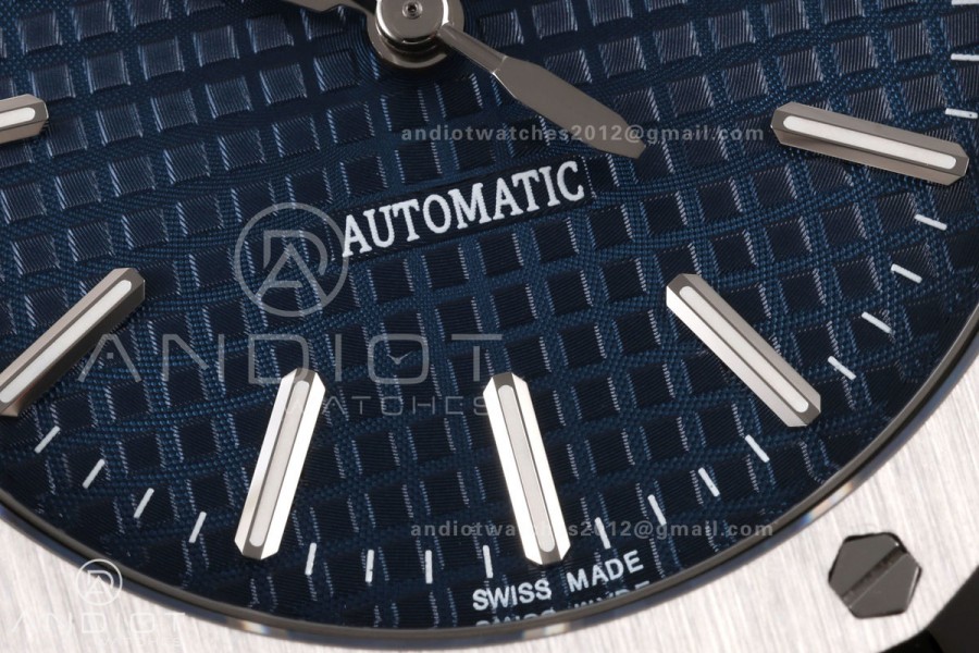 Royal Oak 39mm 15300 SS ZF 1:1 Best Edition Blue Textured Dial on SS Bracelet SA3120 Super Clone