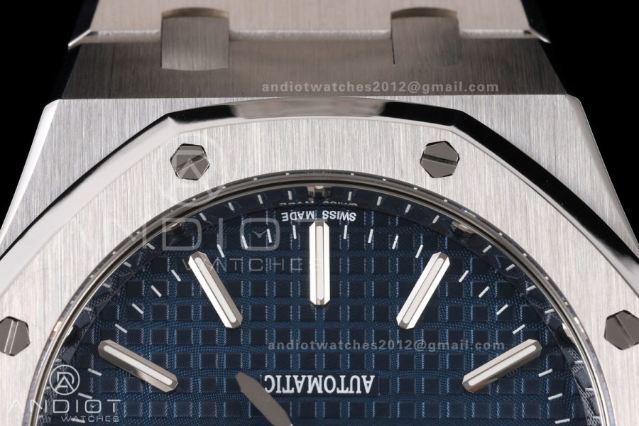 Royal Oak 39mm 15300 SS ZF 1:1 Best Edition Blue Textured Dial on SS Bracelet SA3120 Super Clone