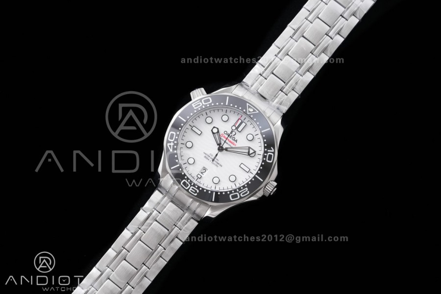 Seamaster Diver 300M Black Ceramic Bezel Free Sprung ORF 1:1  White Dial On SS Bracelet Asian Super Clone 8800