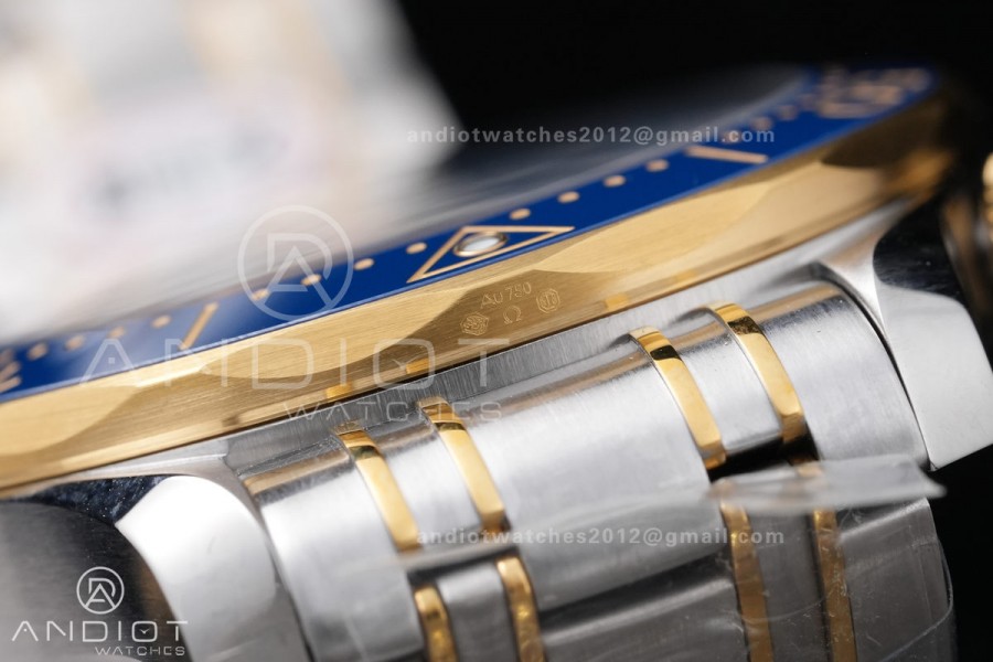 Seamaster Diver 300M Blue Ceramic Bezel Free Sprung ORF 1:1 Blue Dial On SS/YG Bracelet Asian Super Clone 8800