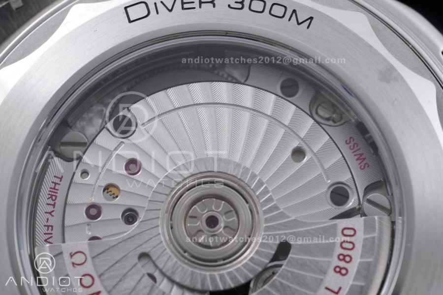 Seamaster Diver 300M Black Ceramic Bezel Free Sprung ORF 1:1 Black Dial On SS/YG Bracelet Asian Super Clone 8800