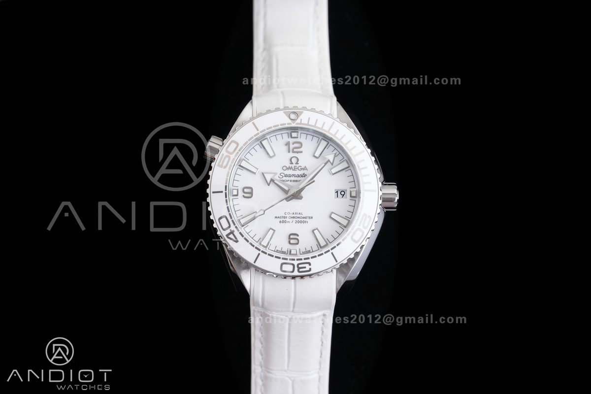Planet Ocean 39.5mm White Ceramic Bezel SS VSF 1:1 Best Edition White Dial On White Rubber Strap Super Clone Asian 8800