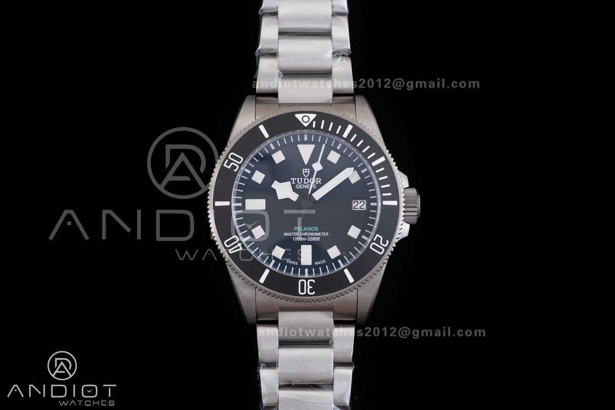 Pelagos M2543C1A 43mm Black Ceramic Ti V2 M+F 1:1 Best Edition Black Dial On Titanium Bracelet A2824