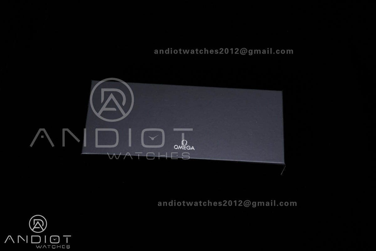 Omega 007 Box set